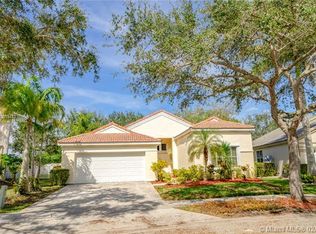 661 Carrington Ln, Weston, FL 33326
