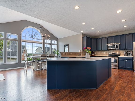 4th image of 7509 Galena Ave NW