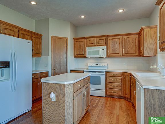 4th image of 1219 Cork Dr