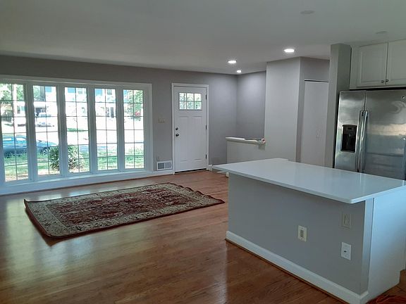 4th image of 2610 Pioneer Ln