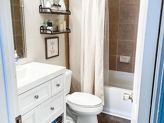 4th image of 2293 Estuary Ct