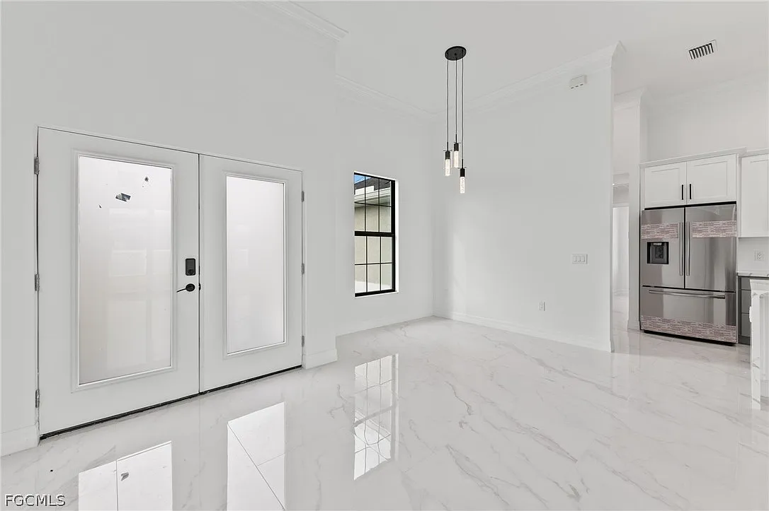 Building Photo - 1413 NE 15th Terrace Cpe