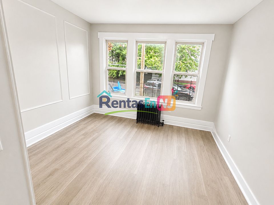 1st image of 81 Montgomery Ave #2B