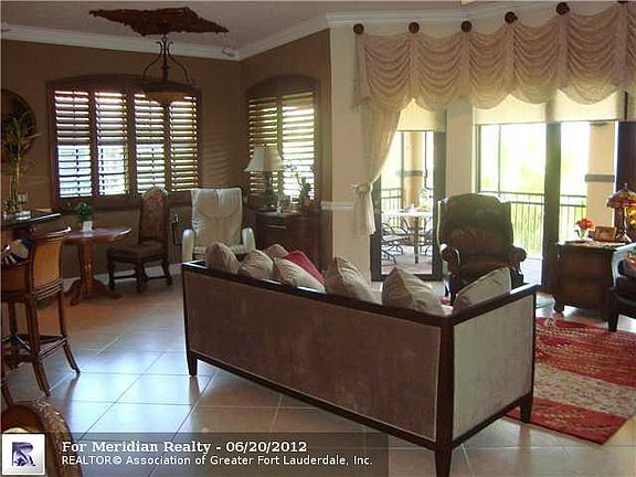 4th image of 7596 Old Thyme Ct #10B