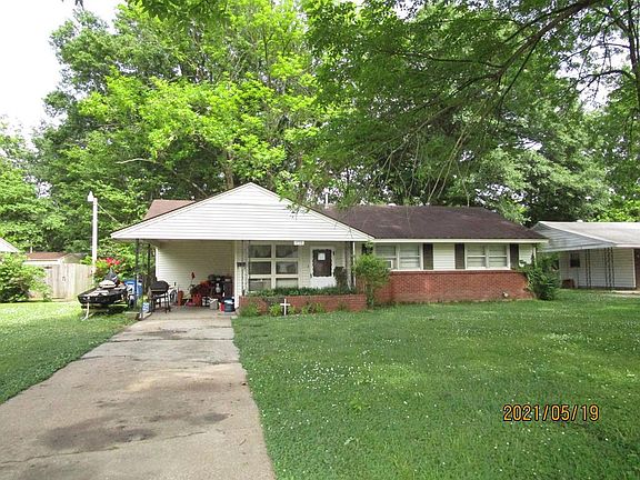 2nd image of 438 N Roselawn Dr