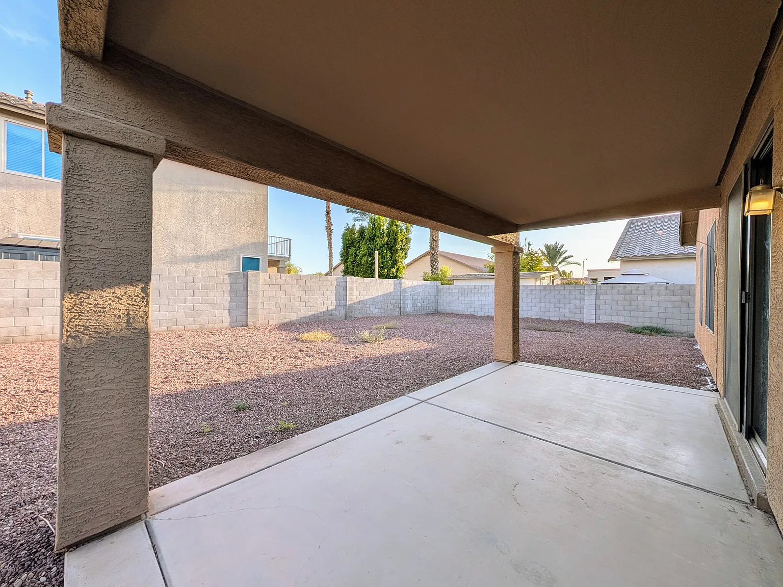 3 bed, 1594 sqft, $2,098 — Photo 2