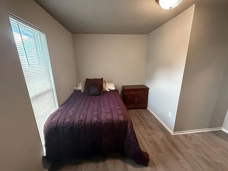 212 Wheaton Ct — Photo 12