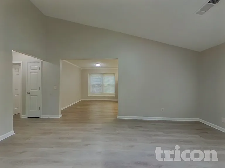 26 Maid Lynn Ct — Photo 4