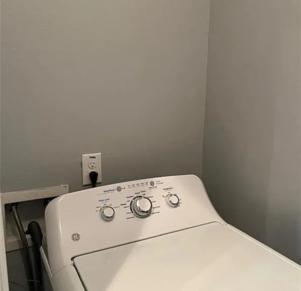 521 N Cynthia St #2 — Photo 13