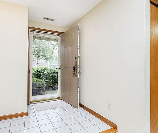 4th image of 7496 Charrington Ct