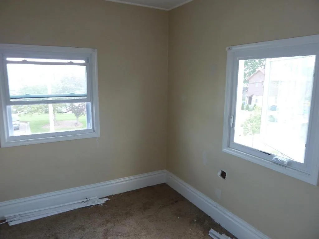 143 Lexington Ave. Sw — Photo 4