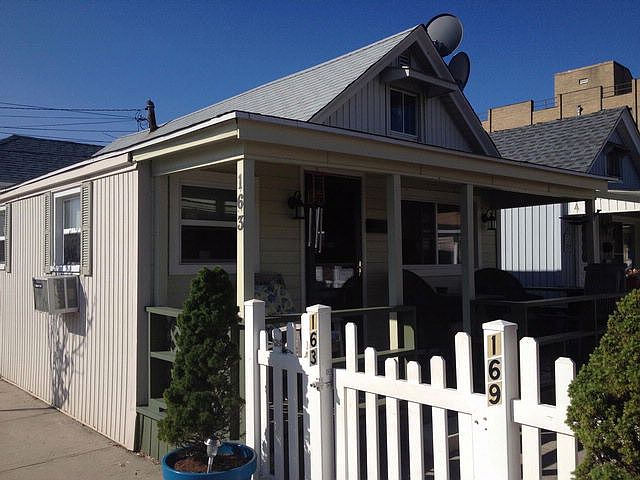 1st image of 163A Beach 109th St