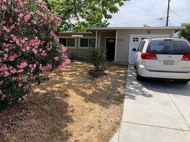 2nd image of 2401 Bell St