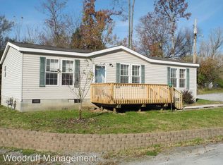 49 Oak Hills Ln, Carbondale, IL 62902