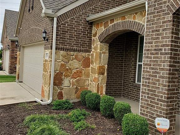 3rd image of 7525 Aubrac Way