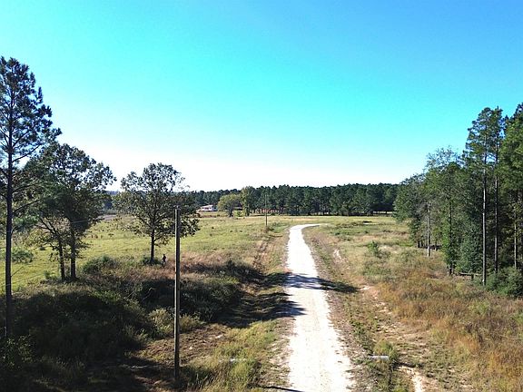 4th image of 300 Buckhorn Creek Trl