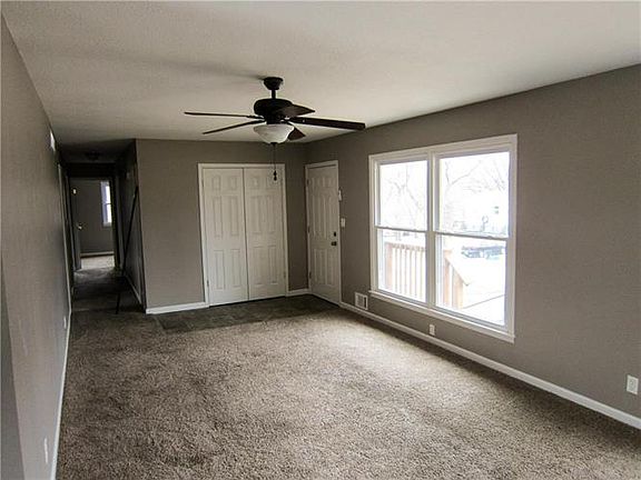 3rd image of 3208 NE 67th St