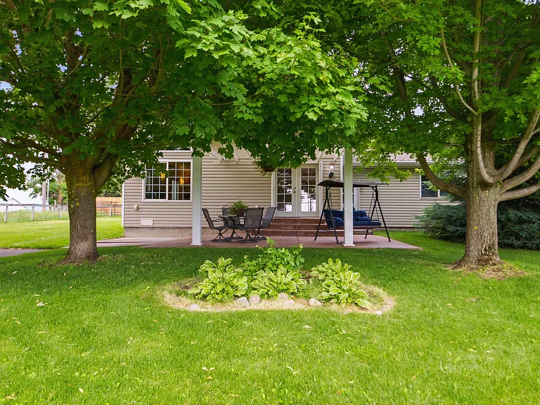 2635 N Meyer Rd — Photo 42