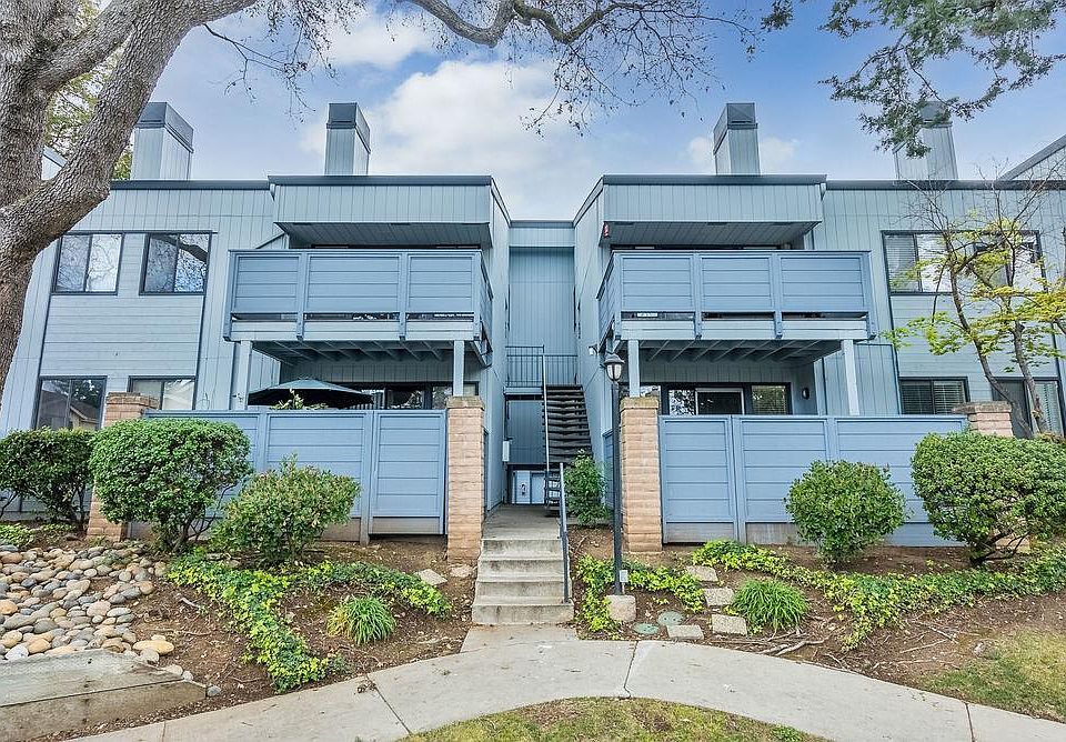 1st image of 4850 Pine Forest Pl