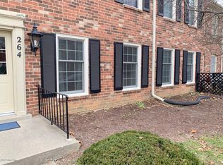 264 Stonehenge Dr APT 102, Saint Matthews, KY 40207