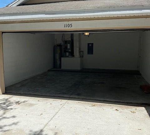 3rd image of 1105 Longville Cir