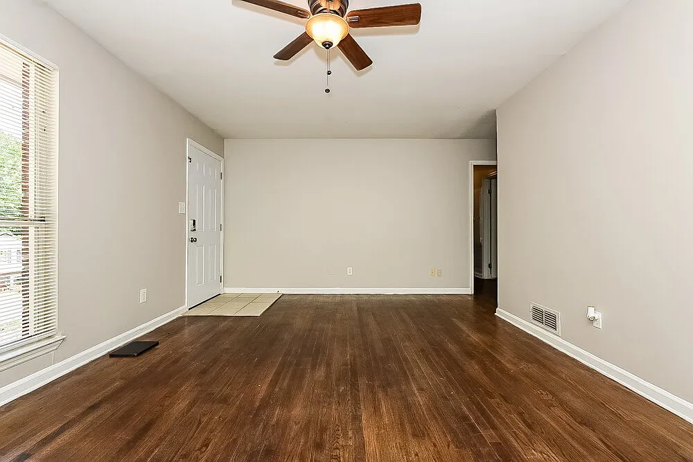 4 bed, 1.0 bath, 1025 sqft, $1,500 — Photo 4