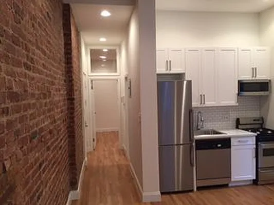 Rented by PMG Real Estate  | media 29