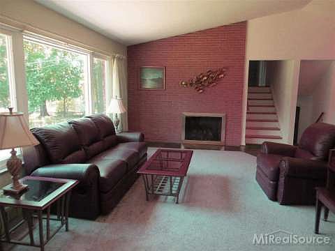 4th image of 3037 Patch Dr