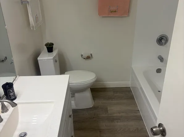740 W Bonita Ave #38, Claremont, CA 91711