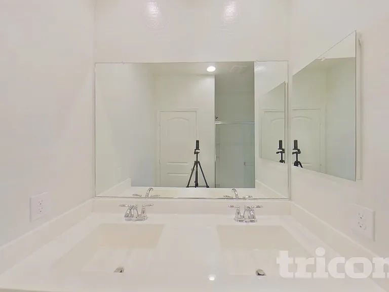 41287 W Hensley Way — Photo 10