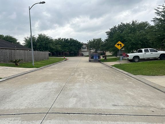 5th image of 17915 Seco Creek Ln