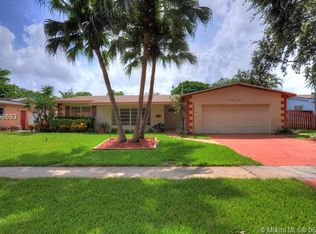 2250 NW 83rd Ave, Pembroke Pines, FL 33024