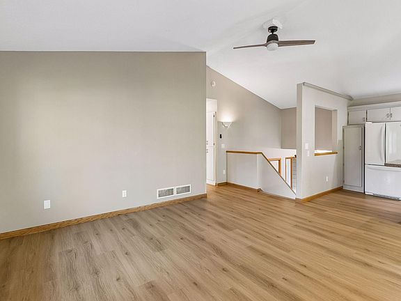 4th image of 17200 Fieldcrest Ave