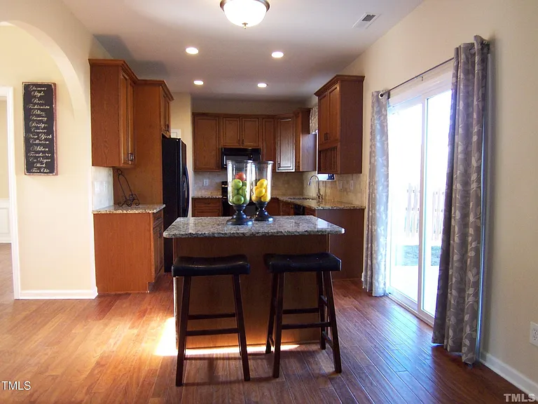5525 Keowee Way — Photo 4