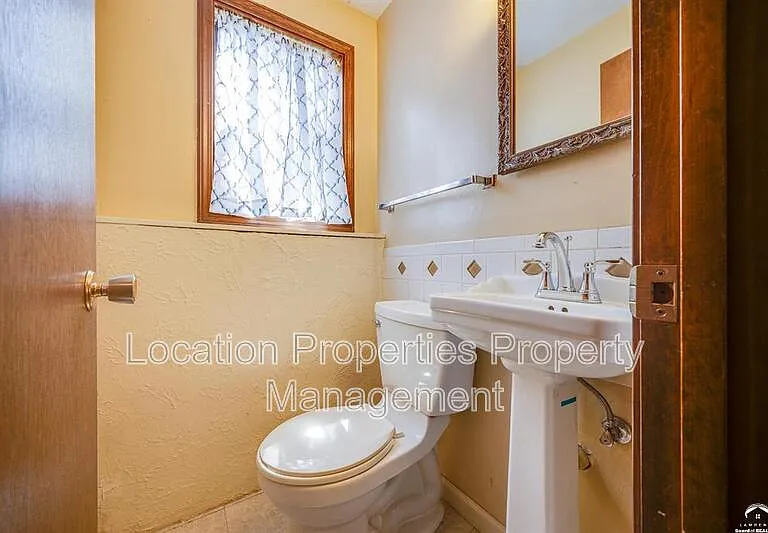 3421 W 10th Pl — Photo 20