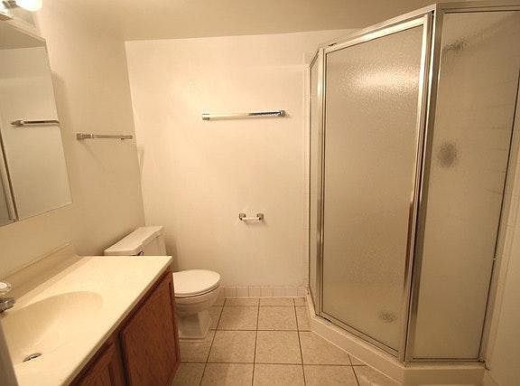 5th image of 1025 N Sterling Ave Unit 104