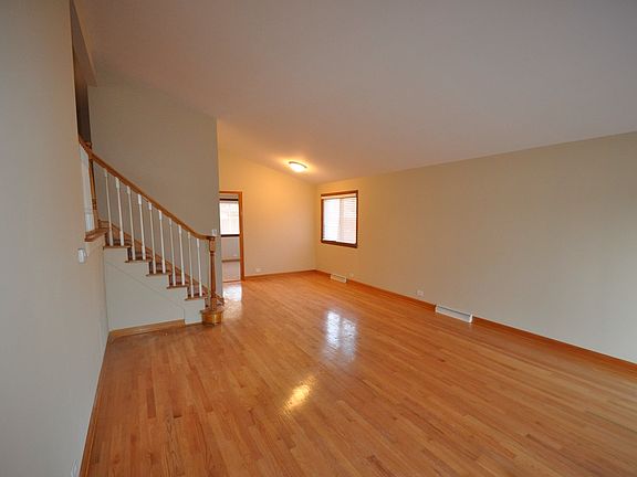 3rd image of 5163 W 88th Pl
