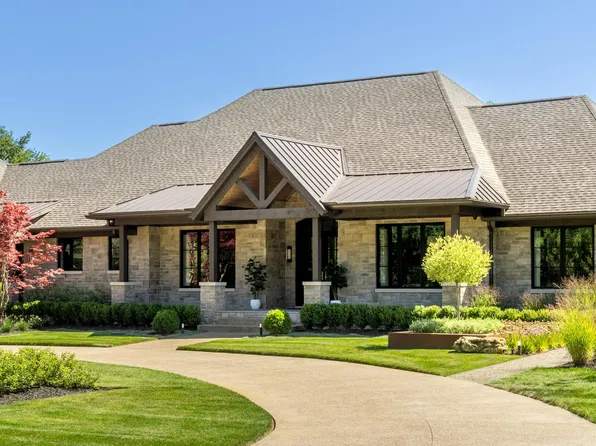 3002 N Seaton Circuit, Warren, MI 48091