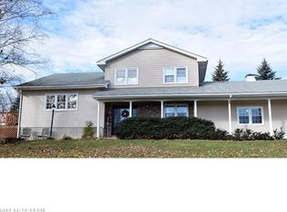 132 Libby Hill Rd, Newport, ME 04953