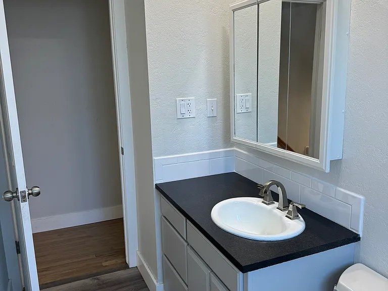 914 Querida Dr — Photo 4