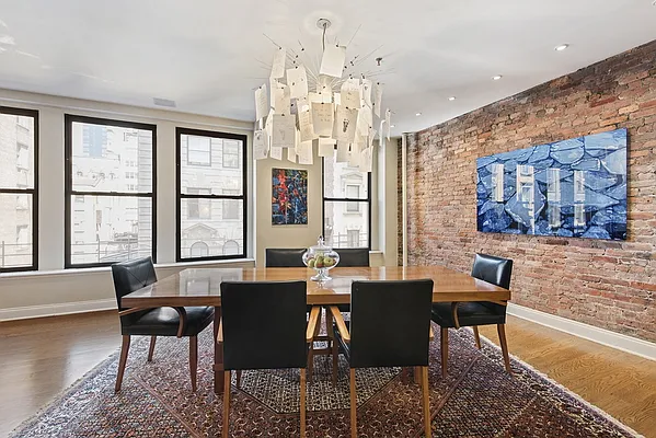 Sold by Nest Seekers International | media 12