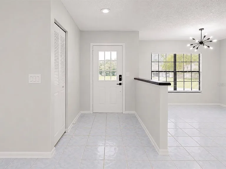 1431 Peachfield Dr — Photo 5