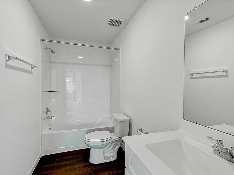 25821 Hedgerow Dr — Photo 35
