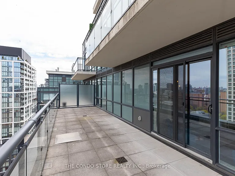 460 Adelaide St E #Penthouse 103 — Photo 33