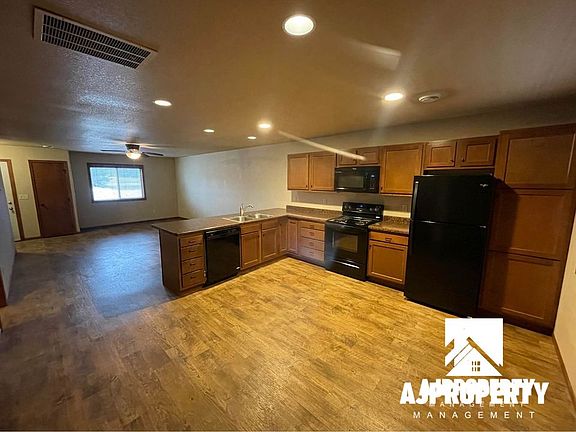 2nd image of 2800 E Madison St #4