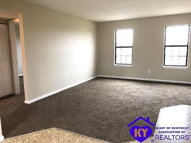 2nd image of 2934 Crockett Ct