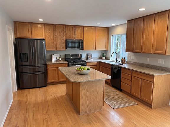 3rd image of 24909 SE 20th Ct