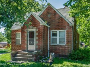 1421 Sunset Dr, Norwalk, IA 50211