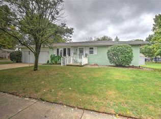 4090 N Buckingham Dr, Decatur, IL 62526