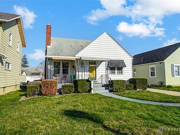 2nd image of 1632 Rosemont Blvd
